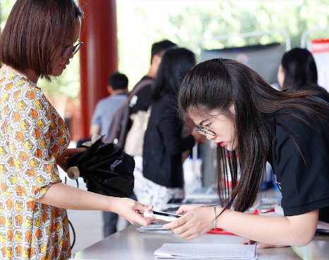 2024年大学生寒假兼职做什么好？